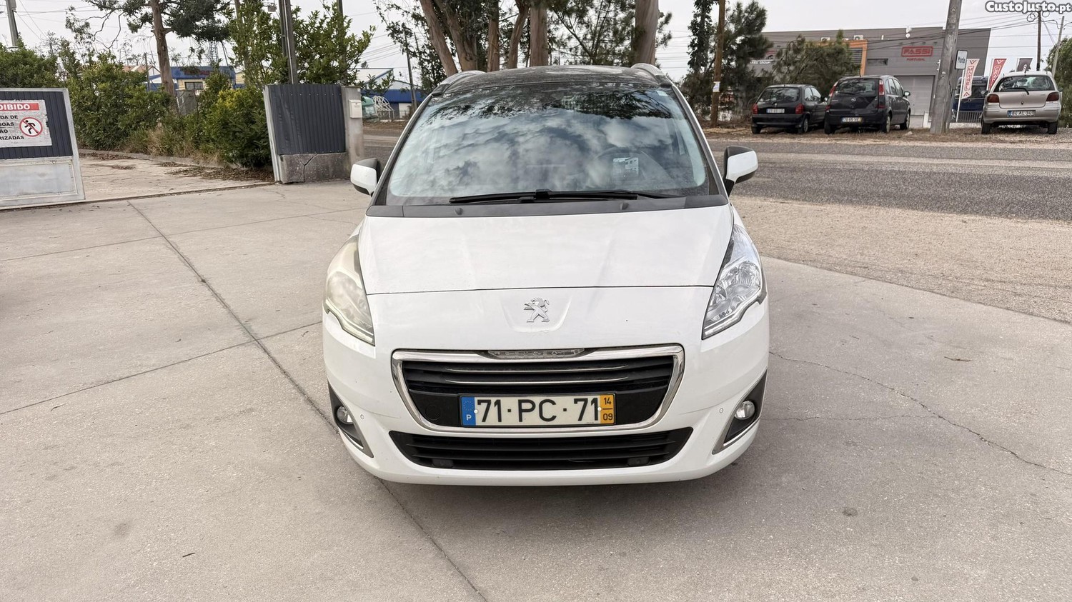 Peugeot 5008 1.6 HDI 7 Lugares de 2014 — photo 3