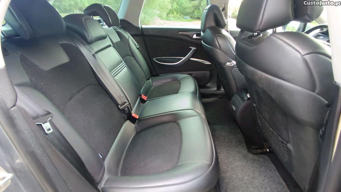 Citroën C5 1.6 HDi 120cv 82 Milkms — fotografia 2