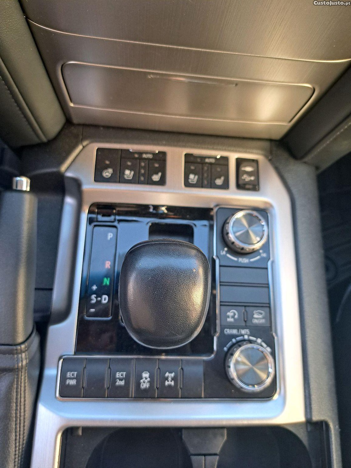 Toyota Land Cruiser VDJ200 - 19 foto 5
