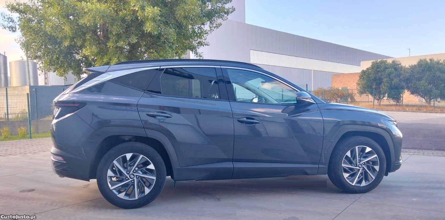 Hyundai Tucson 1.6 CRDi Vanguard — fotografia 9