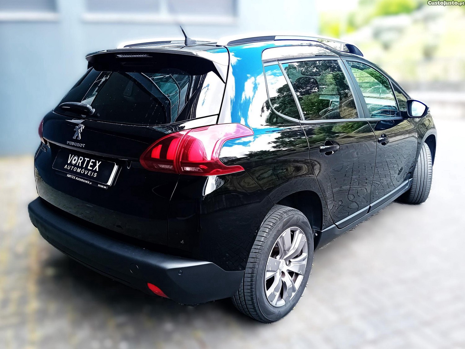 Peugeot 2008 1.2 PureTech Style — fotografia 9