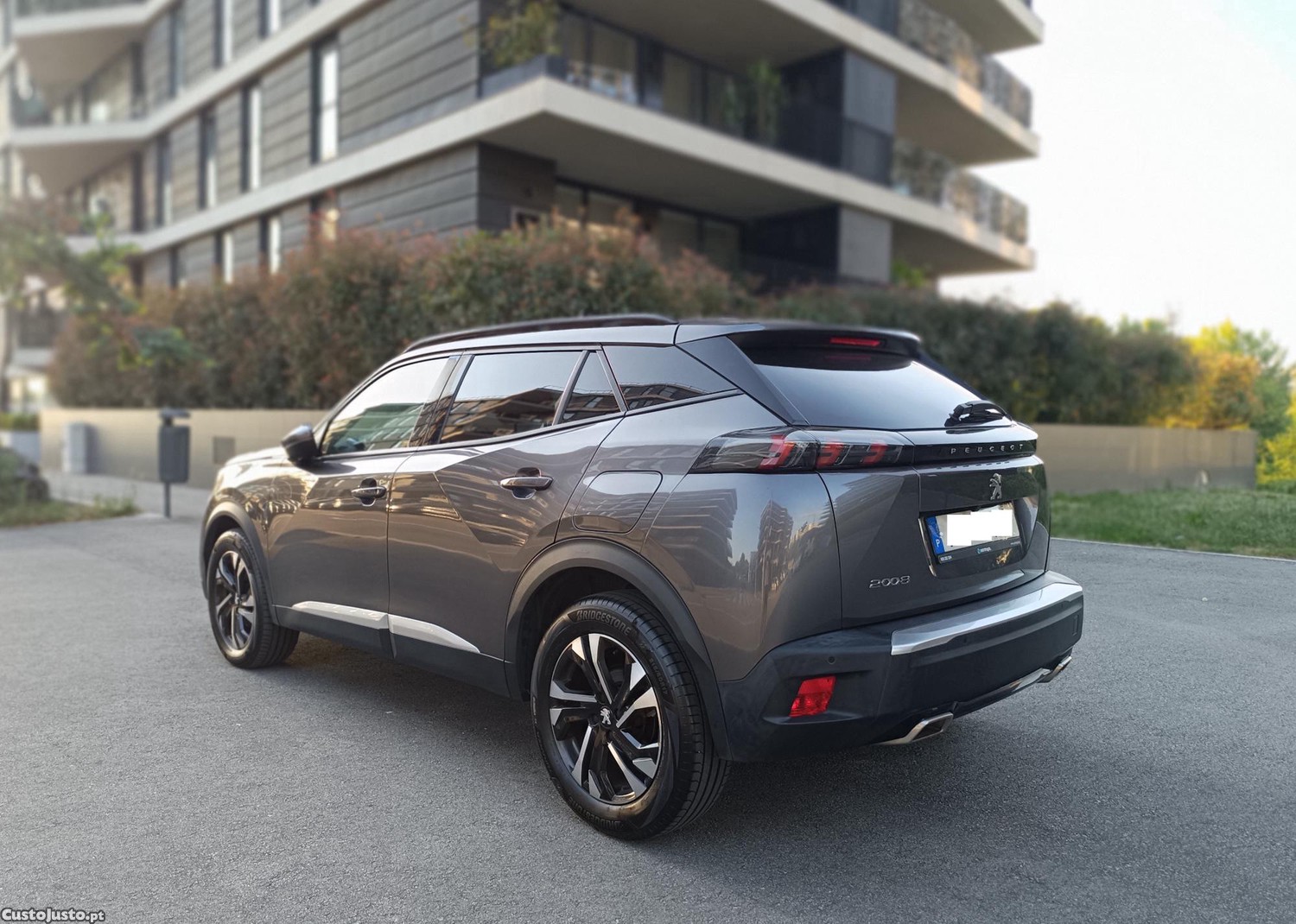 Peugeot 2008 1.2 PureTech Allure Pack EAT8 — fotografia 7