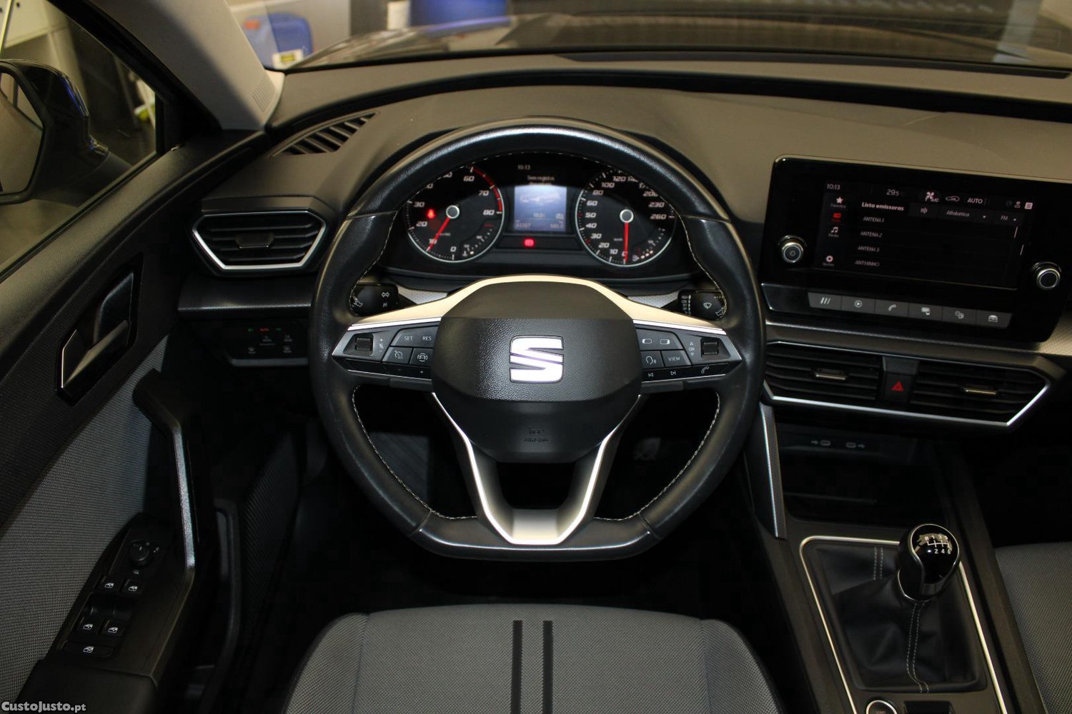 SEAT Leon ST 1.0 TSI STYLE — fotografia 22