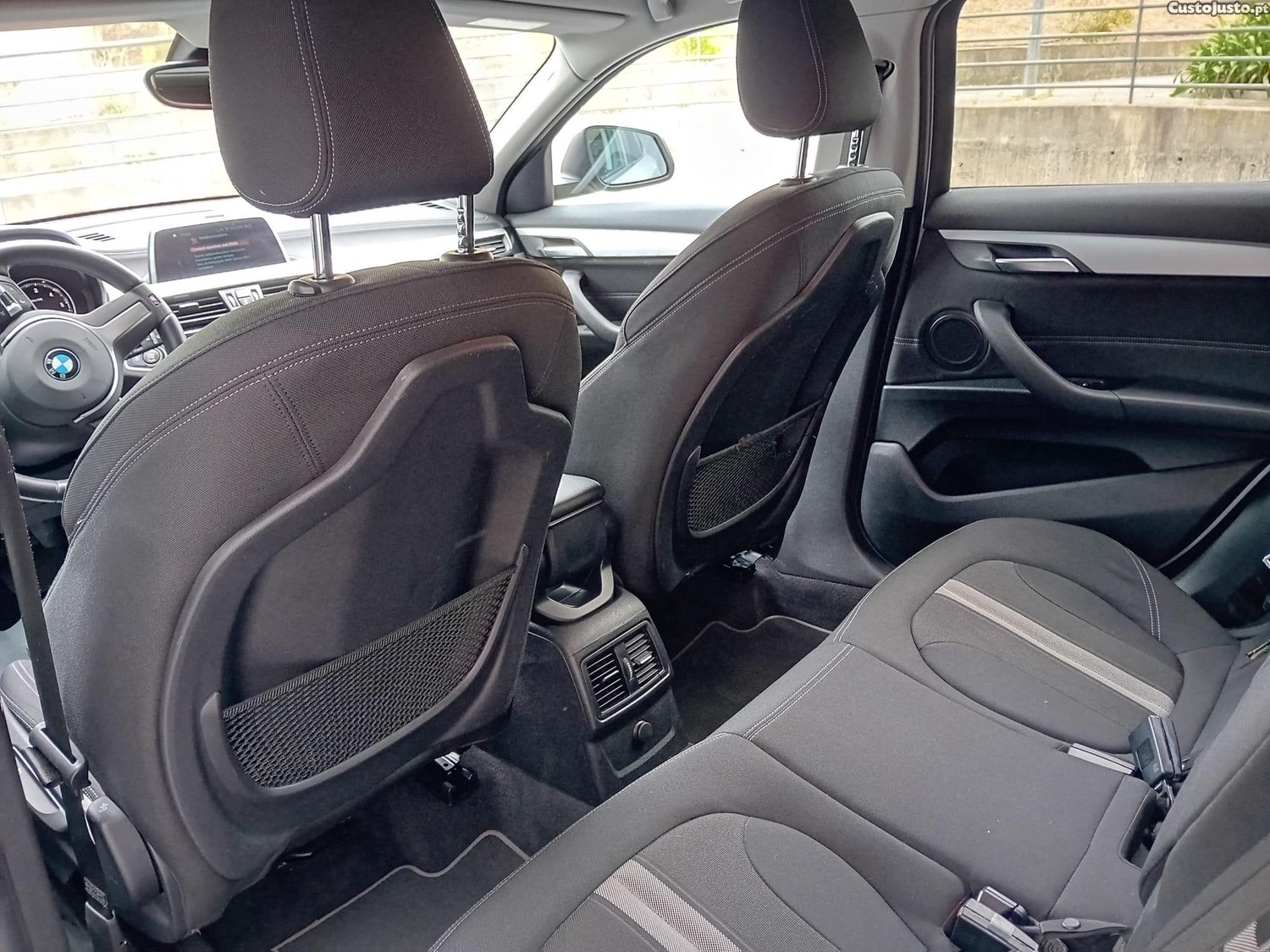 BMW X2 18 d sDrive Auto Advantage — fotografia 5
