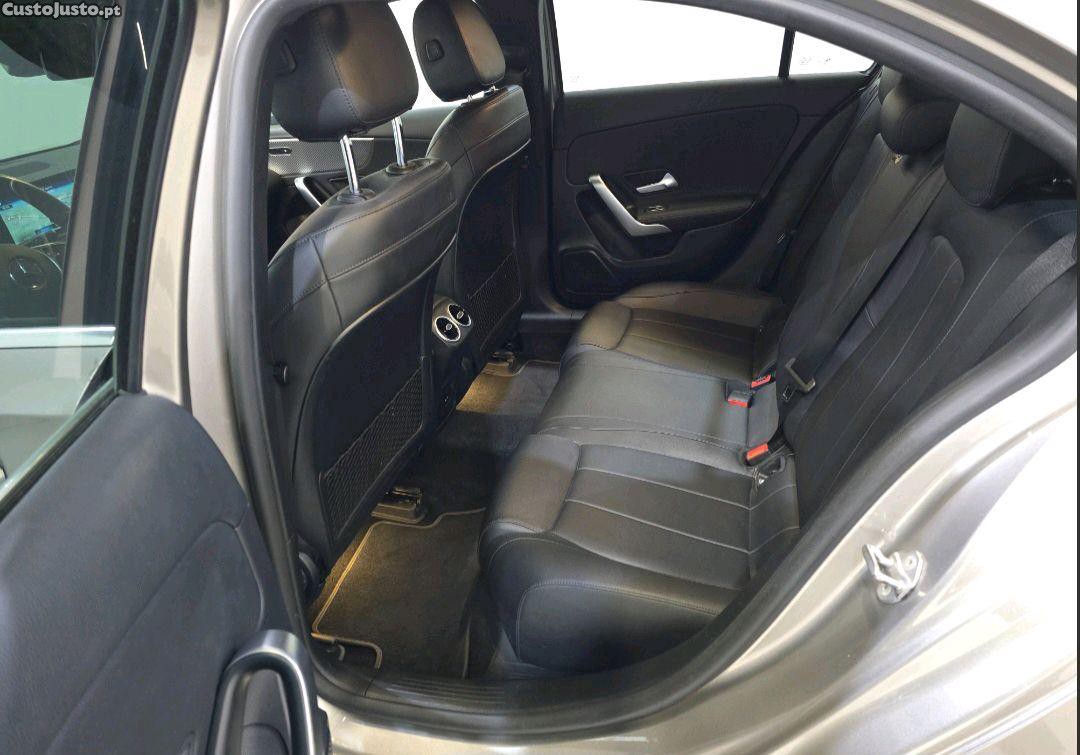 Mercedes-Benz A 250 Plugin — fotografia 5