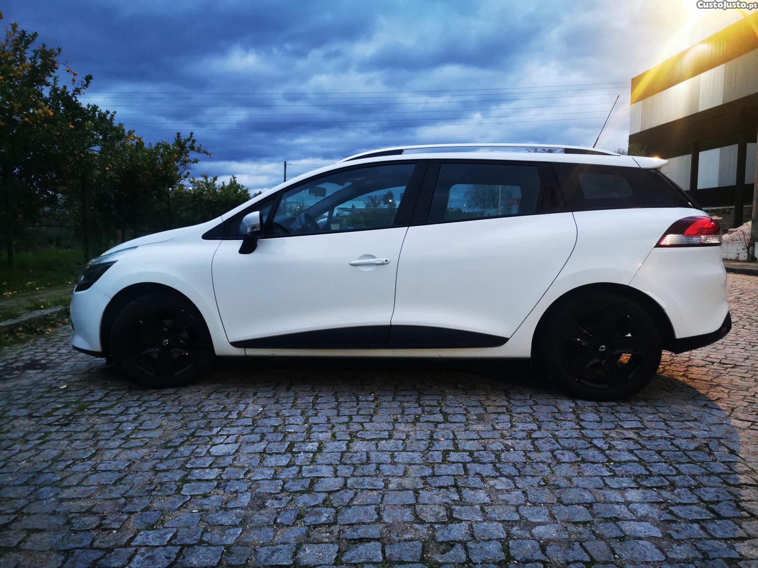 Renault Clio Sport tourer — fotografia 7