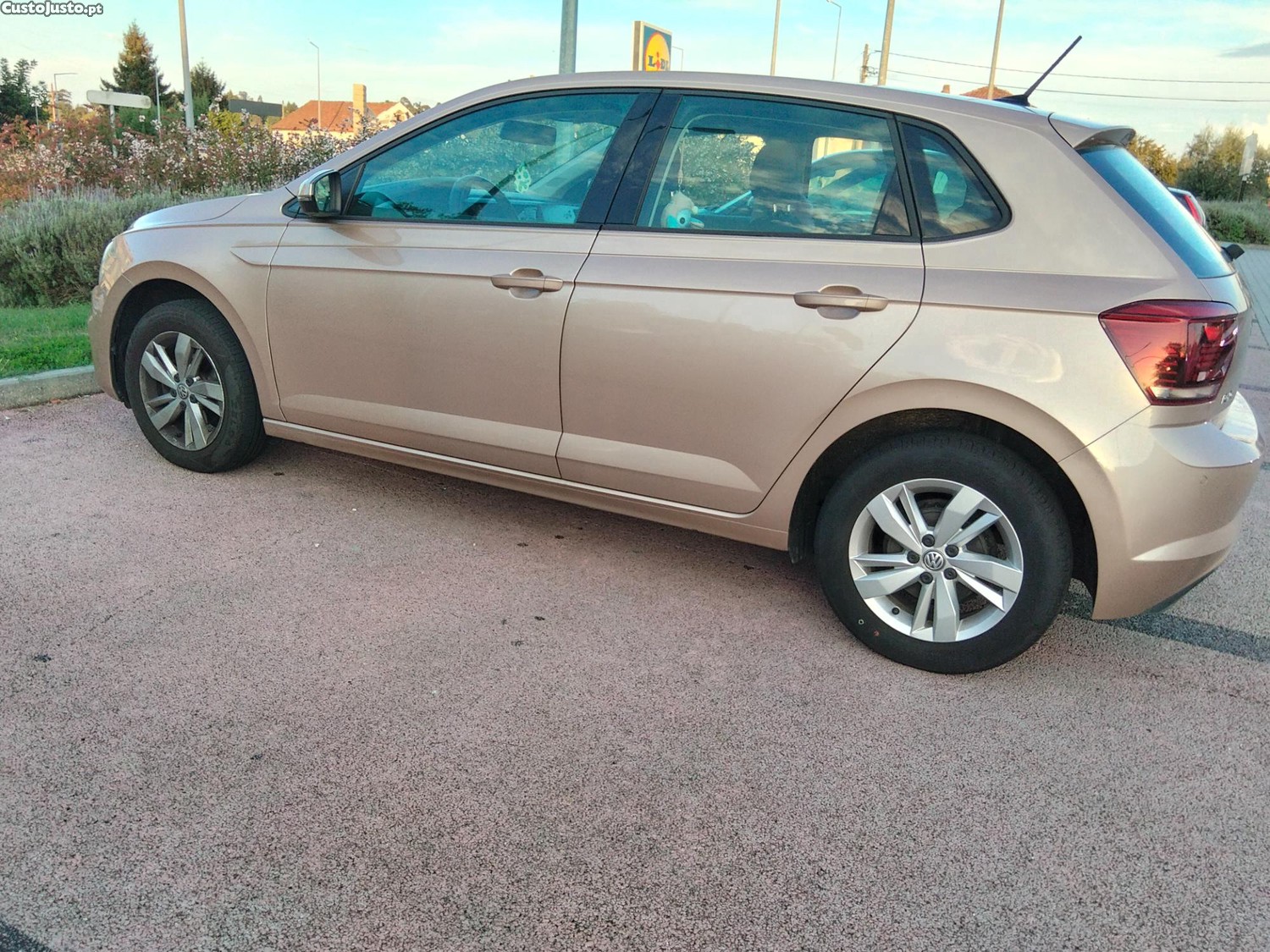 VW Polo 1.0tsi confortline - 18 foto 3