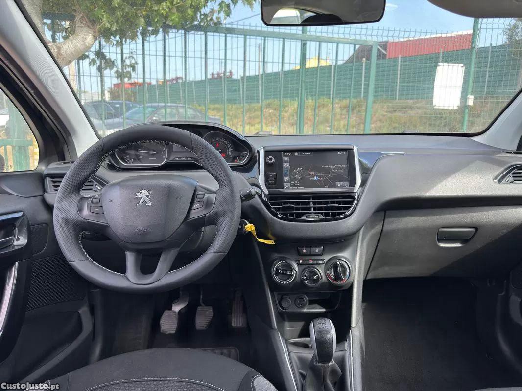 Peugeot 208 1.6 bluehdi style - 15 foto 5