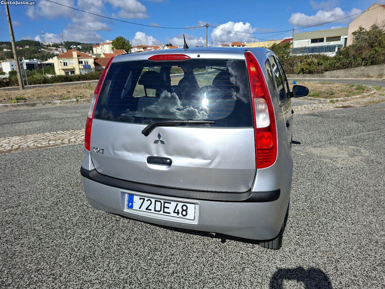 Mitsubishi Colt 1.1i Invite 75cv 2007 - 07 foto 5