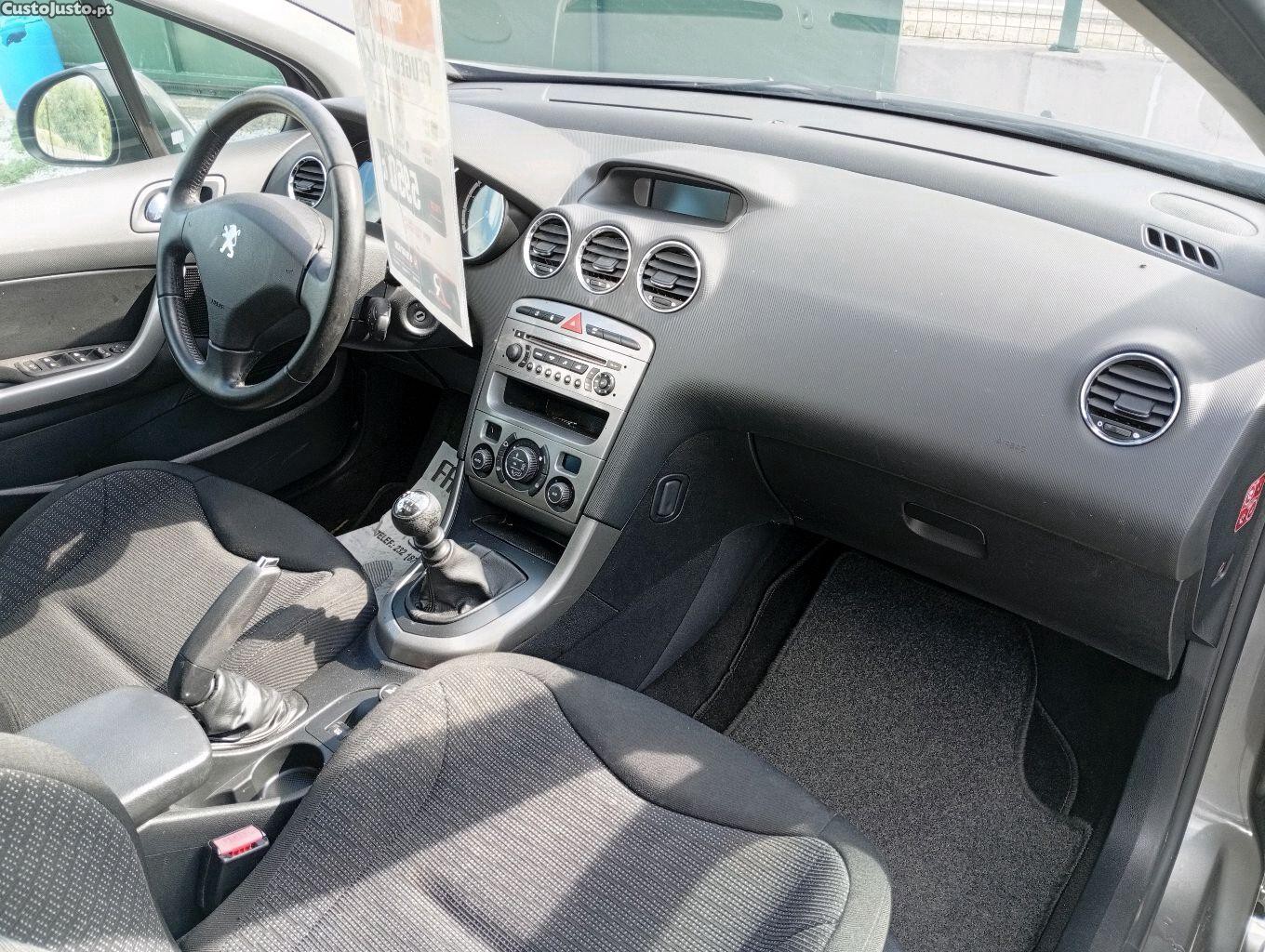 Peugeot 308 SW Executive CVM6 (Full Extras) - 09 foto 5