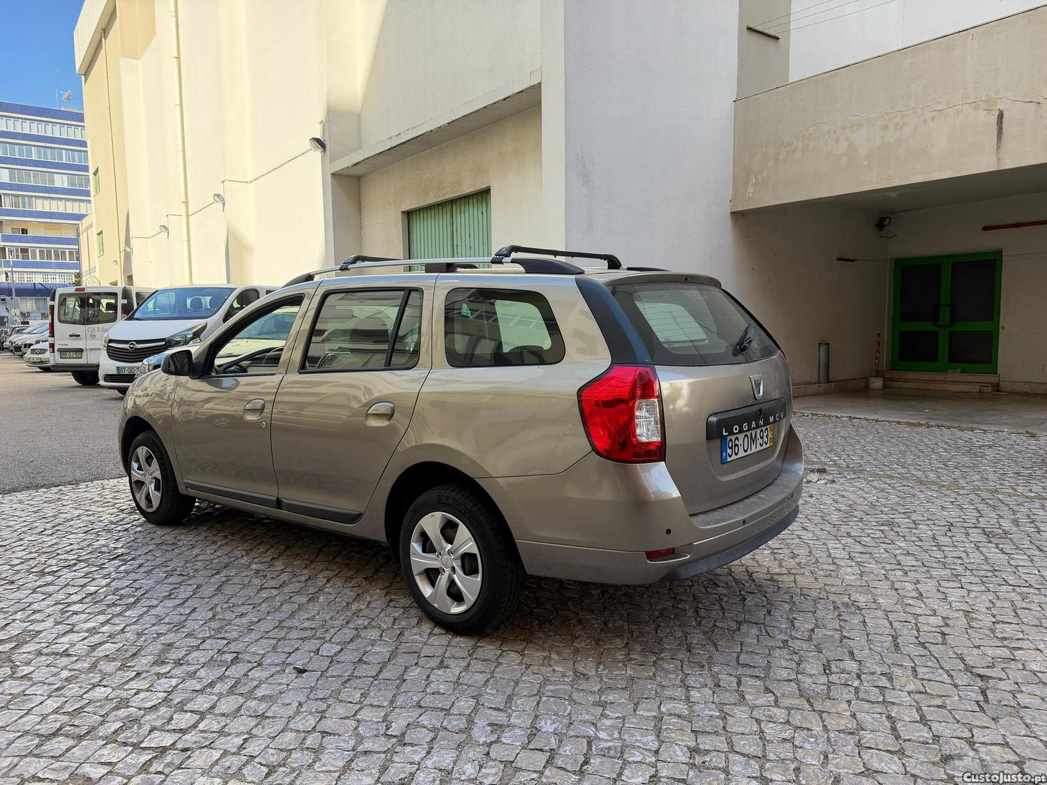 Dacia Logan 1.2 gasolina e GPL — fotografia 8