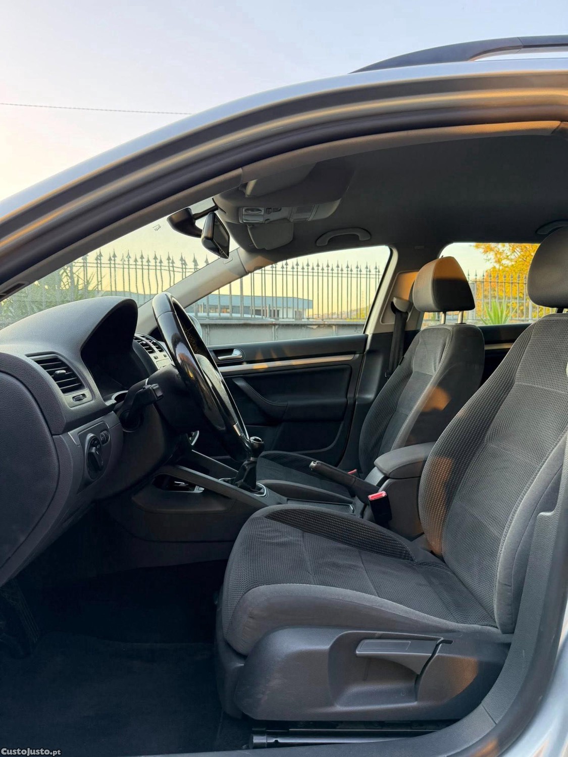 Volkswagen Golf V 1.9 TDI — fotografia 10