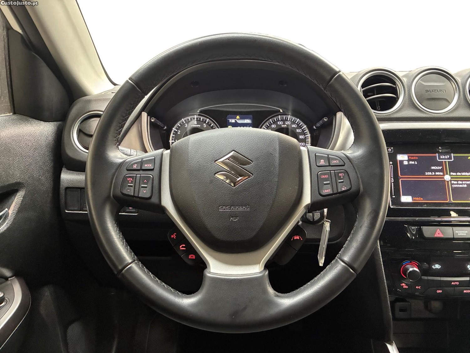Suzuki Vitara 1.4 Boosterjet Hybrid PrivilÃ¨ge - 24 — photo 5