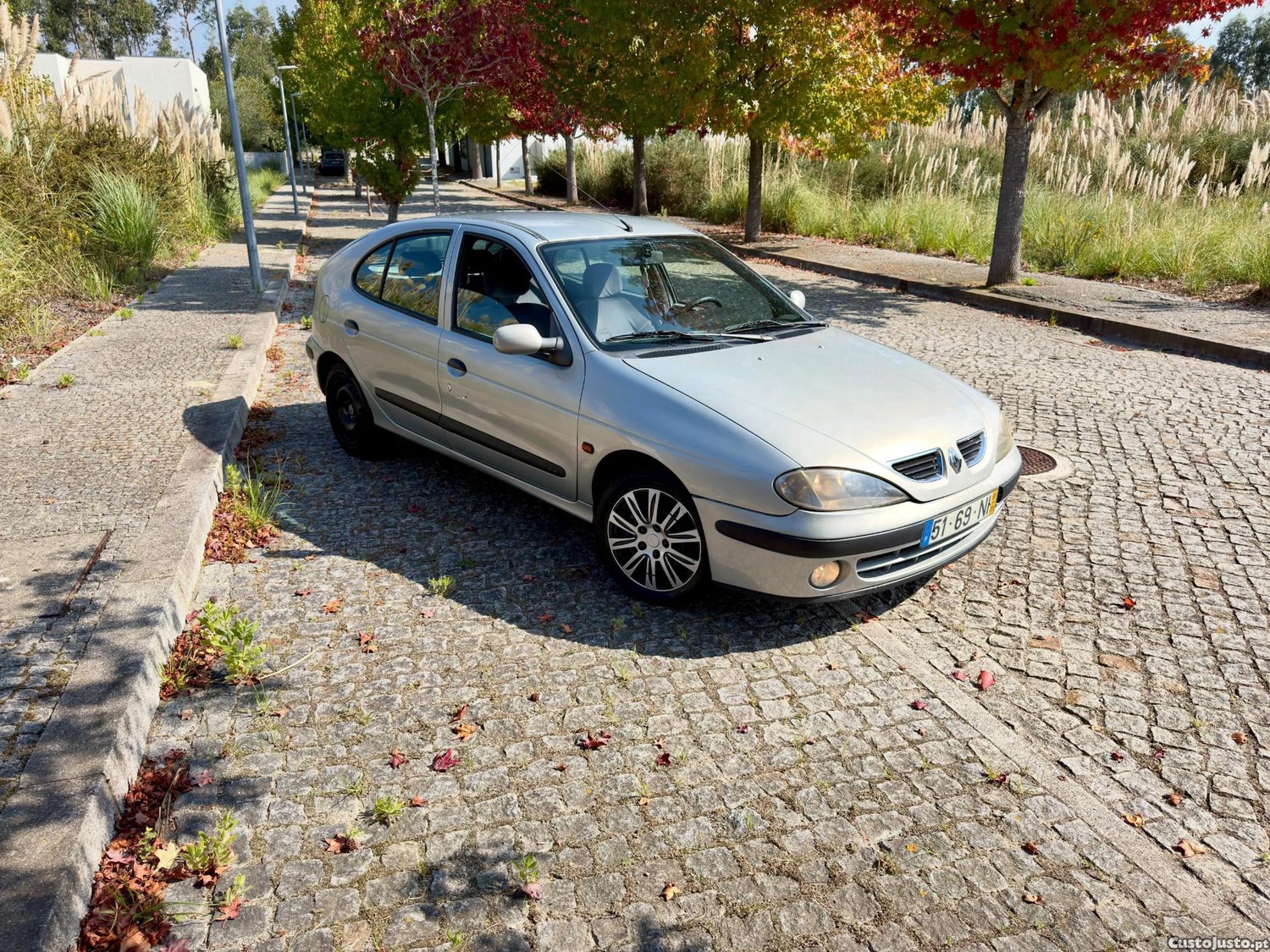 Renault Mégane 1.4 16V gasolina - 99 — photo 4