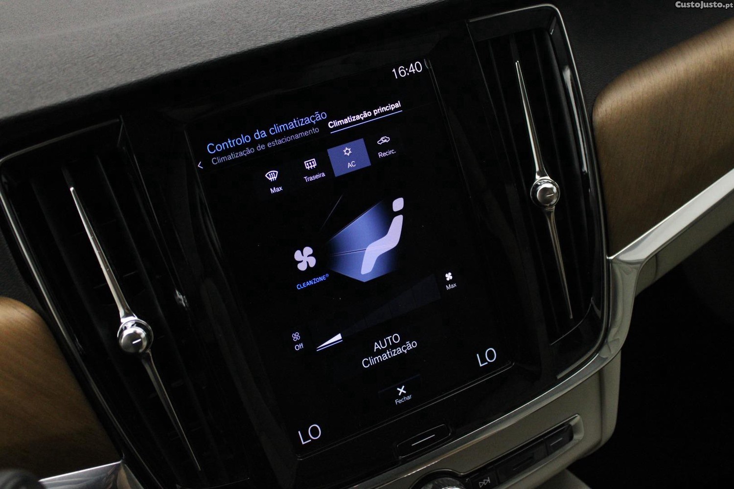 Volvo V90 2.0 B4 MOMENTUM PLUS GEARTRONIC — fotografia 33
