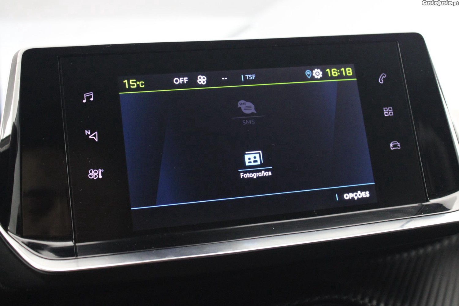 Peugeot e-2008 ALLURE — fotografia 17