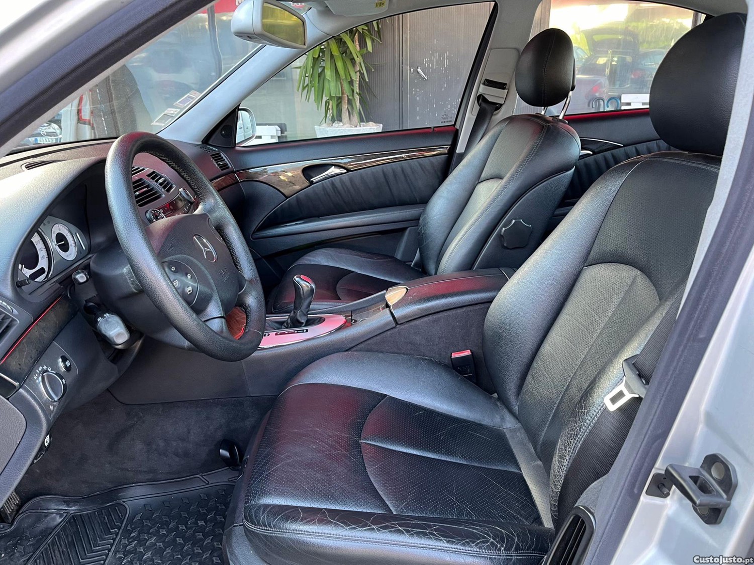 Mercedes-Benz Classe E 2.7 Diesel | Cx. Aut. — fotografia 14