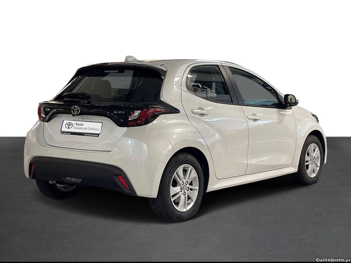 Toyota Yaris 1.5 HDF Comfort Plus — fotografia 3