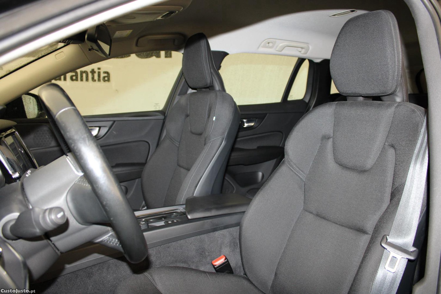 Volvo V60 2.0 D3 GEARTRONIC — fotografia 14