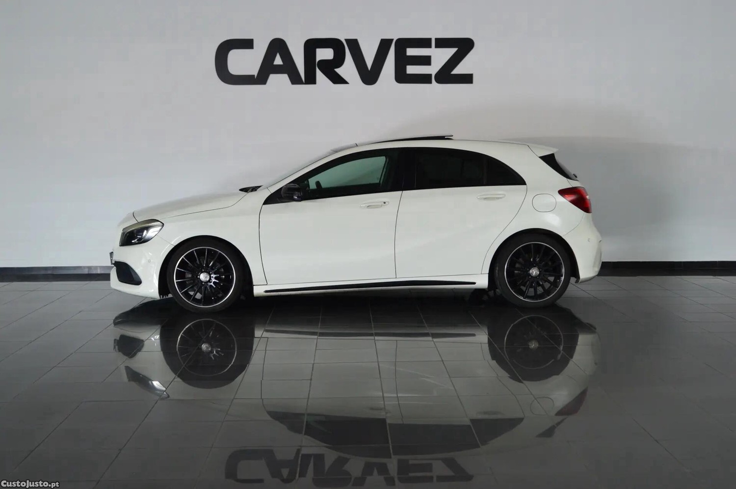 Mercedes-Benz A 200 d 4Matic 7G-DCT AMG Line - 16 foto 3