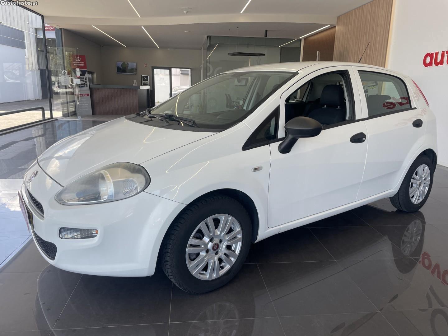 Fiat Punto 1.3 M-Jet Easy S&S — fotografia 8