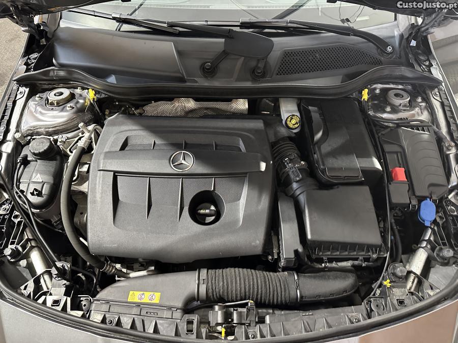 Mercedes-Benz CLA 180 d Shooting Brake — fotografia 4