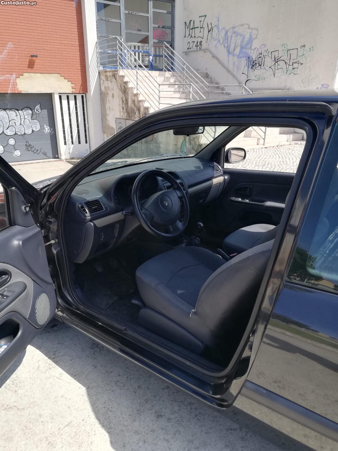 Renault Clio Comercial - 04 foto 2