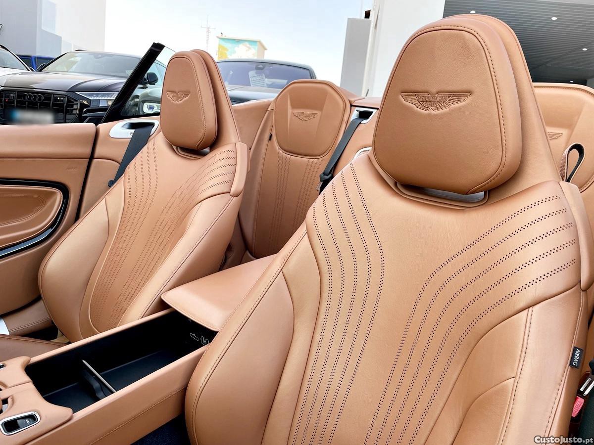 Aston Martin Volante DB11 — fotografia 32