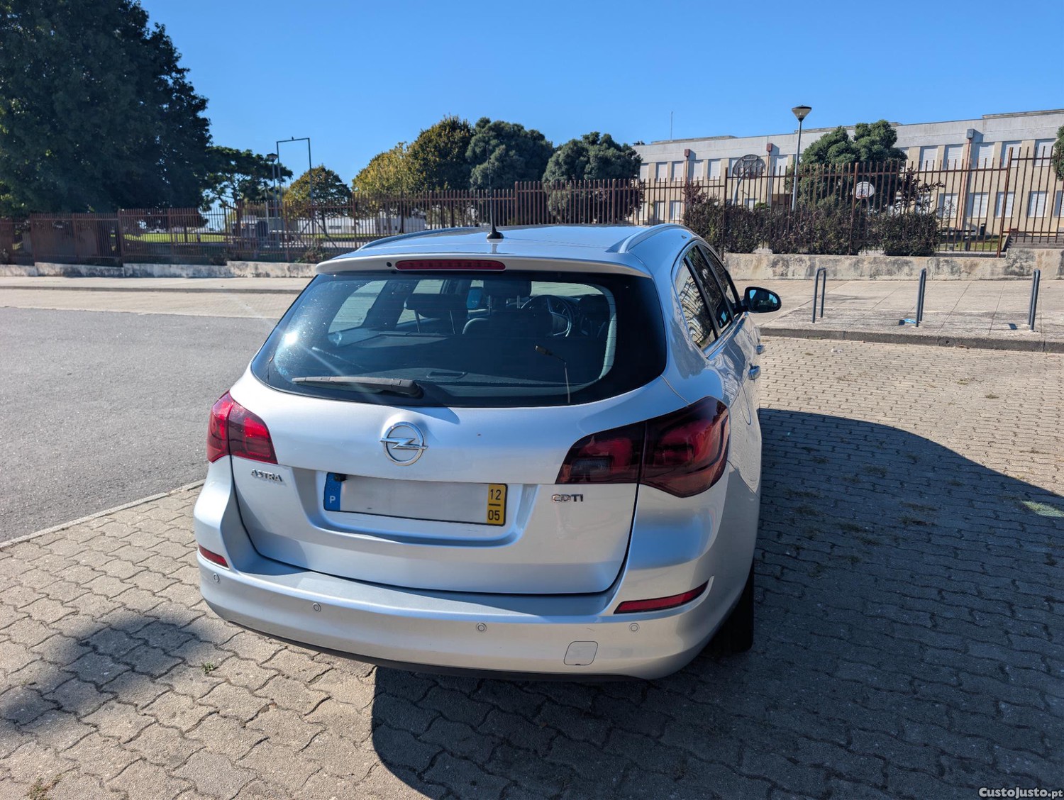 Opel Astra Sports Tourer - 12 foto 3