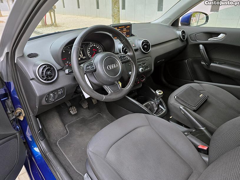 Audi A1 1.6 TDI Design — fotografia 6
