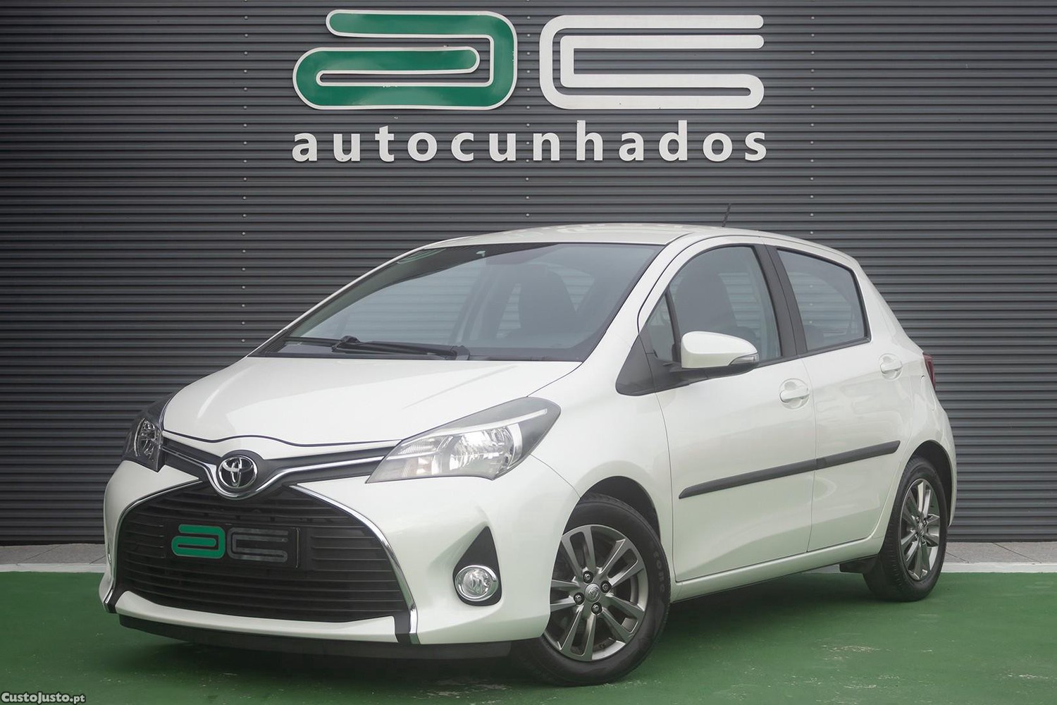 Toyota Yaris 1.0 VVT-i Comfort — photo 3