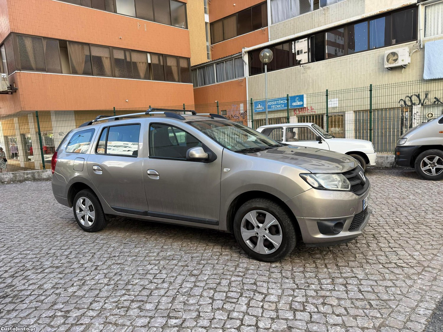 Dacia Logan 1.2 gasolina e GPL — fotografia 12