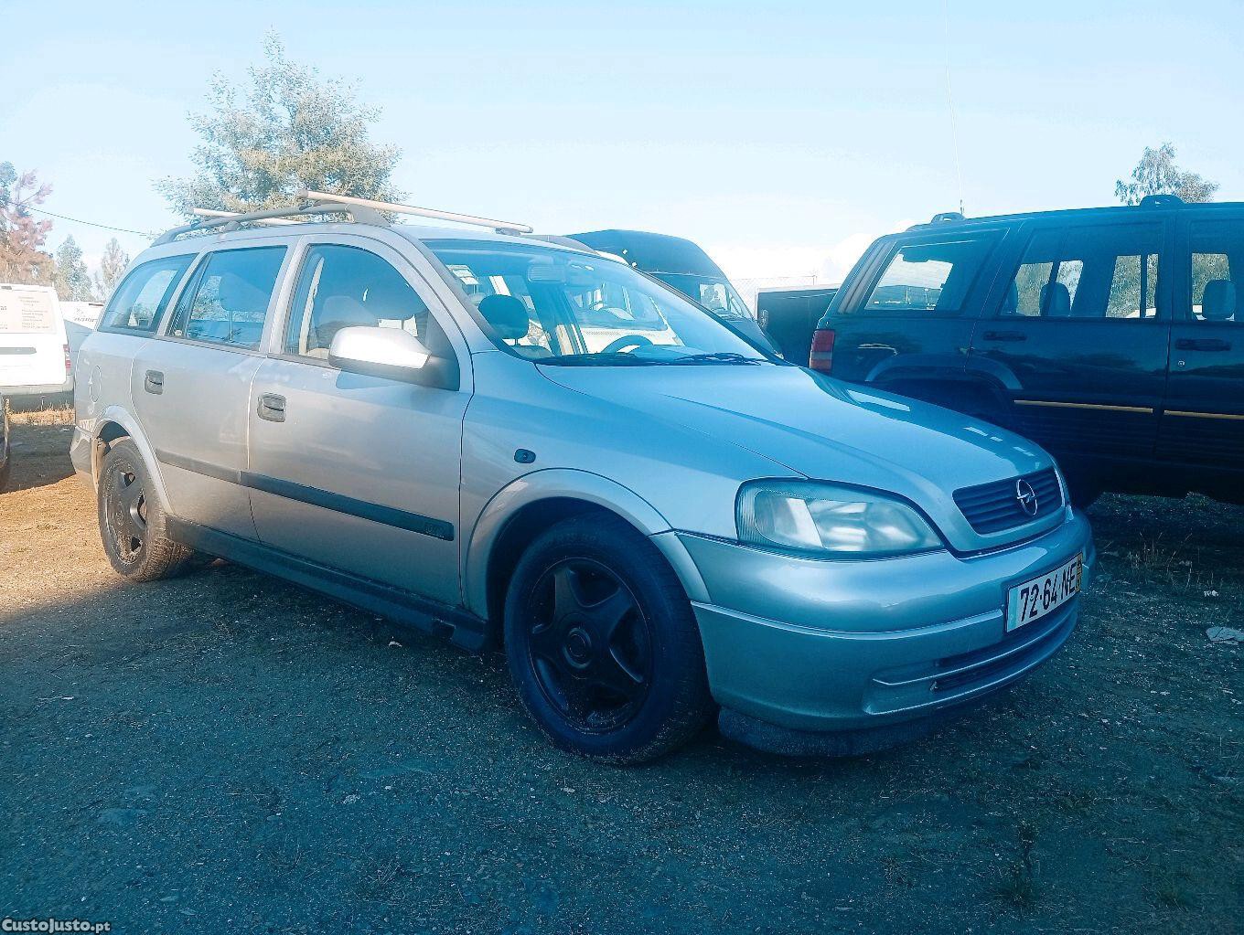 Opel Astra Caravan 2.0Dti Club — photo 3