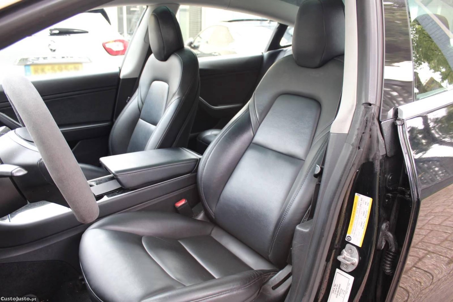 Tesla Model 3 Long-Range AWD — photo 5