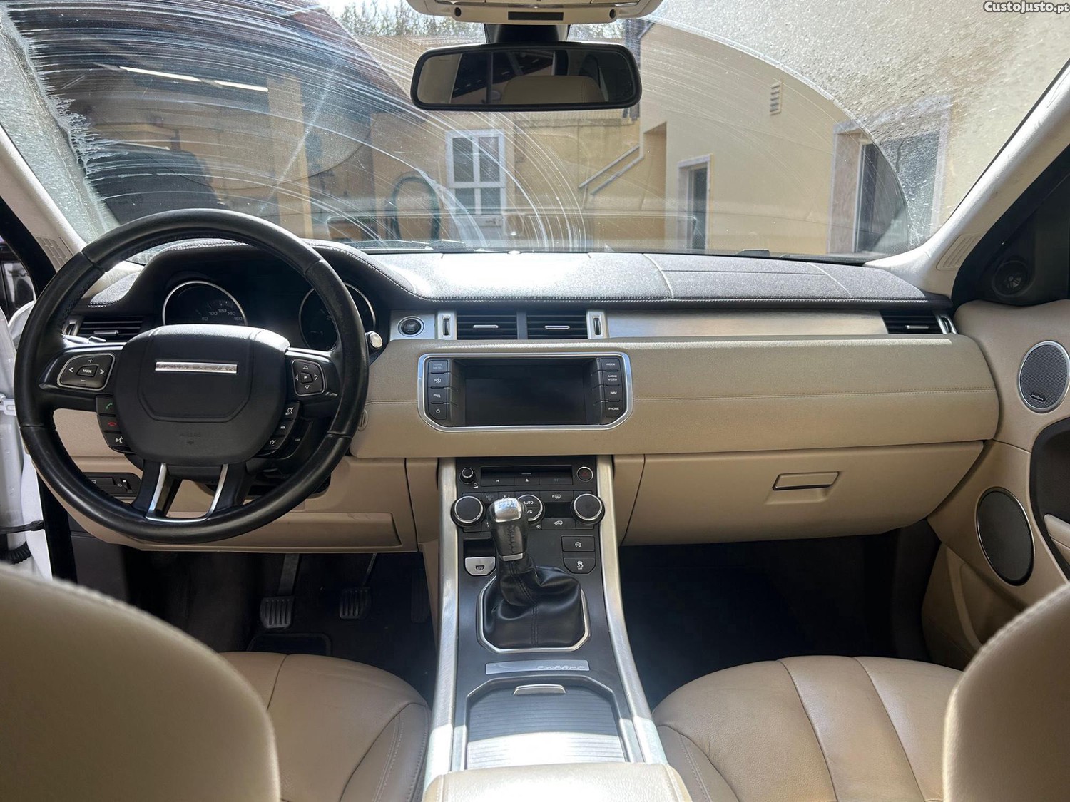 Land Rover Evoque RovereD4 Pure — fotografia 3