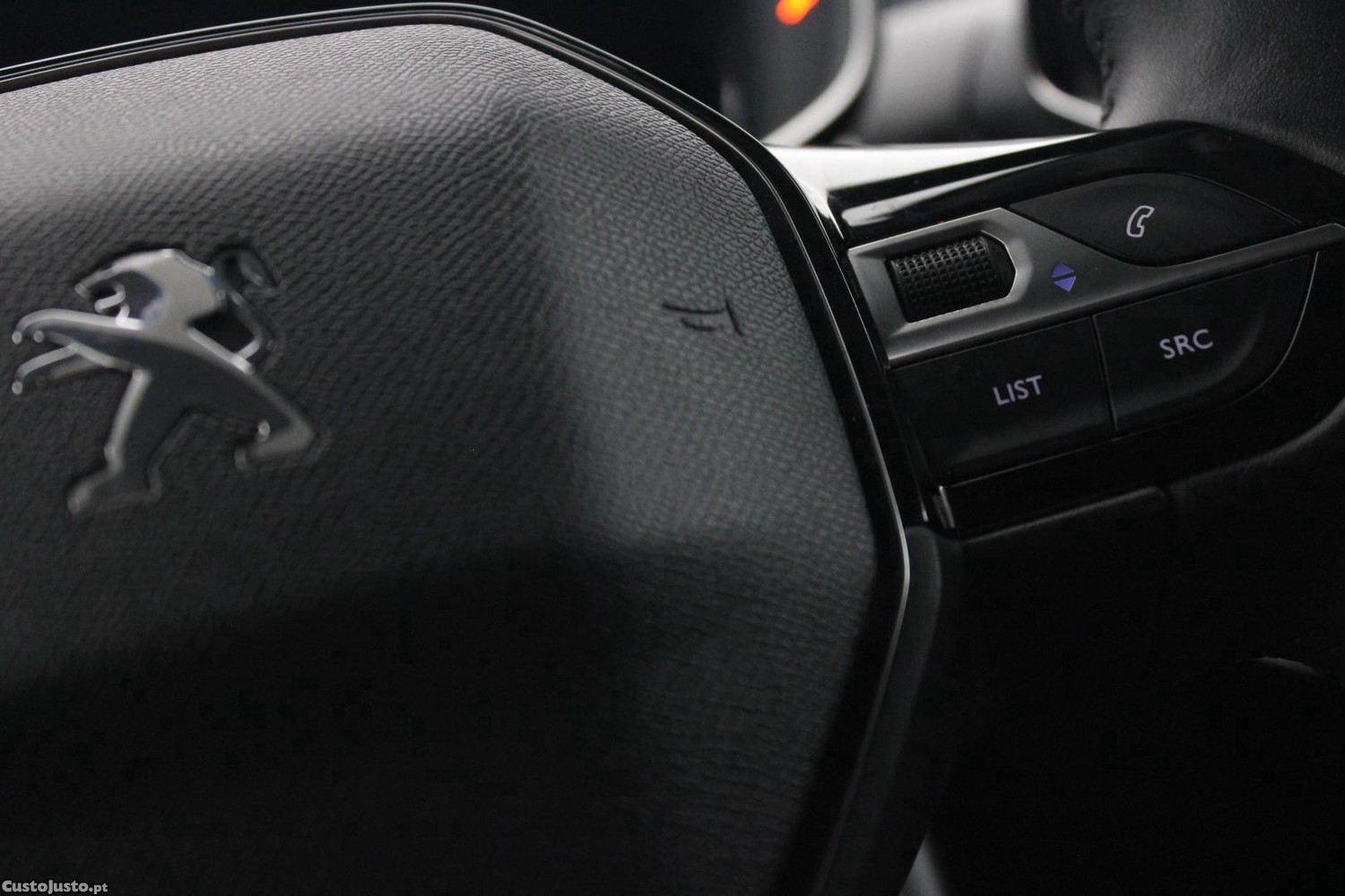 Peugeot e-2008 ALLURE PACK (AUTO) — fotografia 26