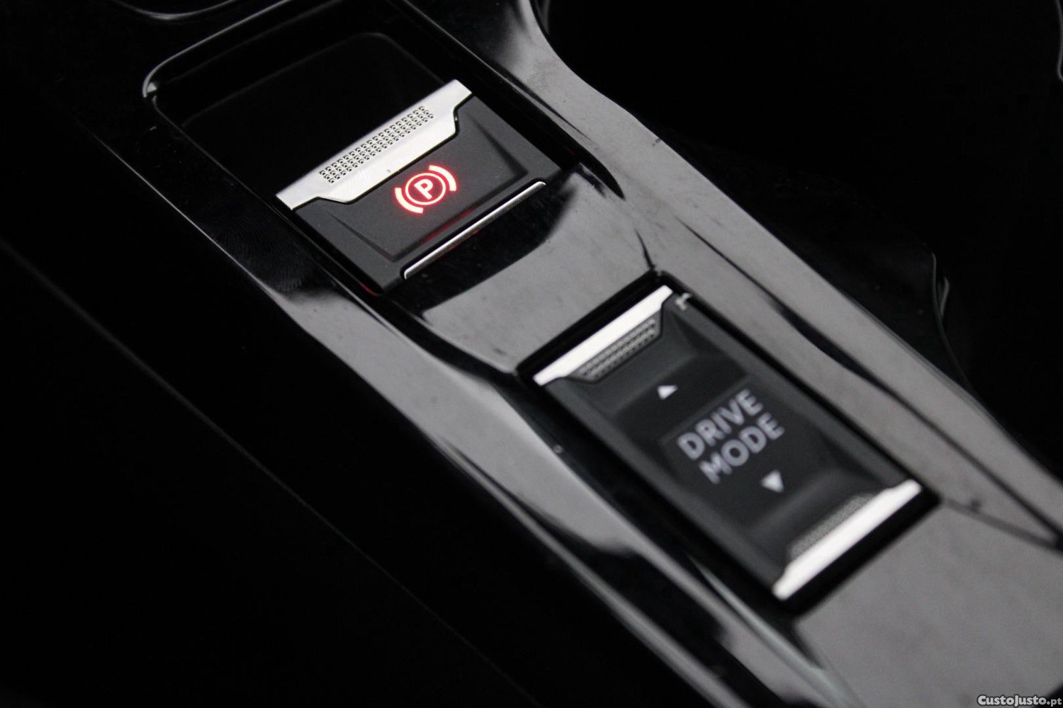 Peugeot e-2008 ALLURE PACK (AUTO) — fotografia 12