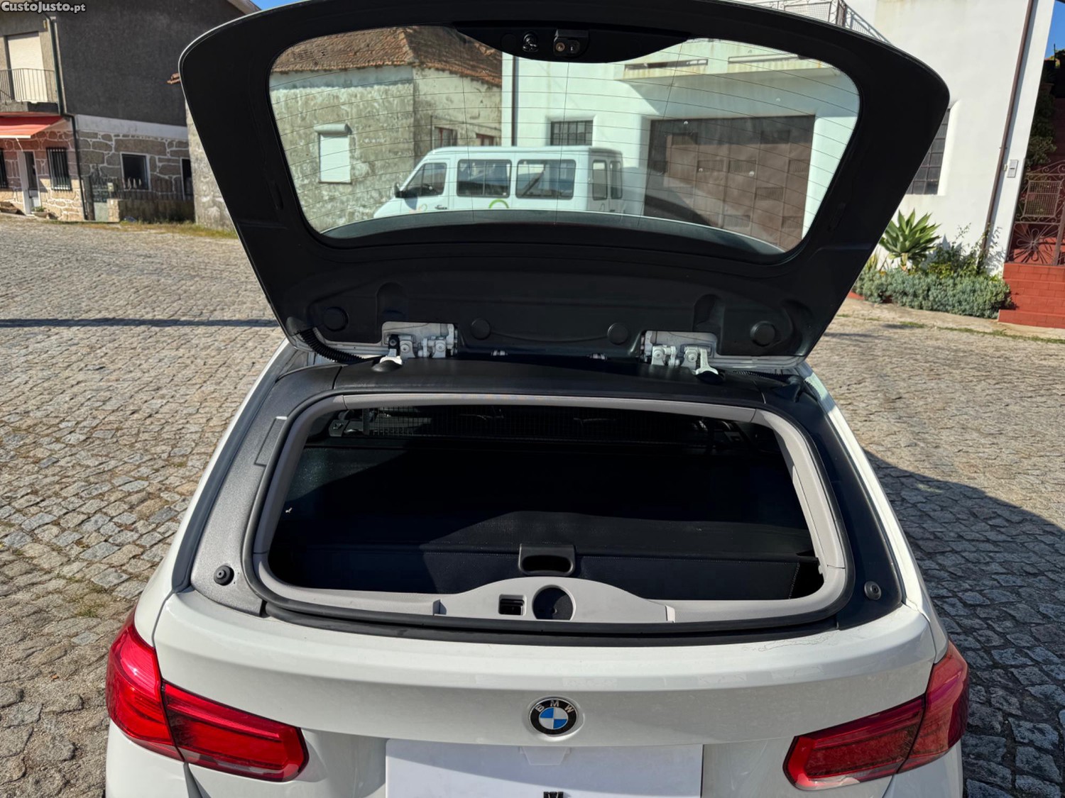 BMW 318 2.0d Line Sport - 17 — photo 5