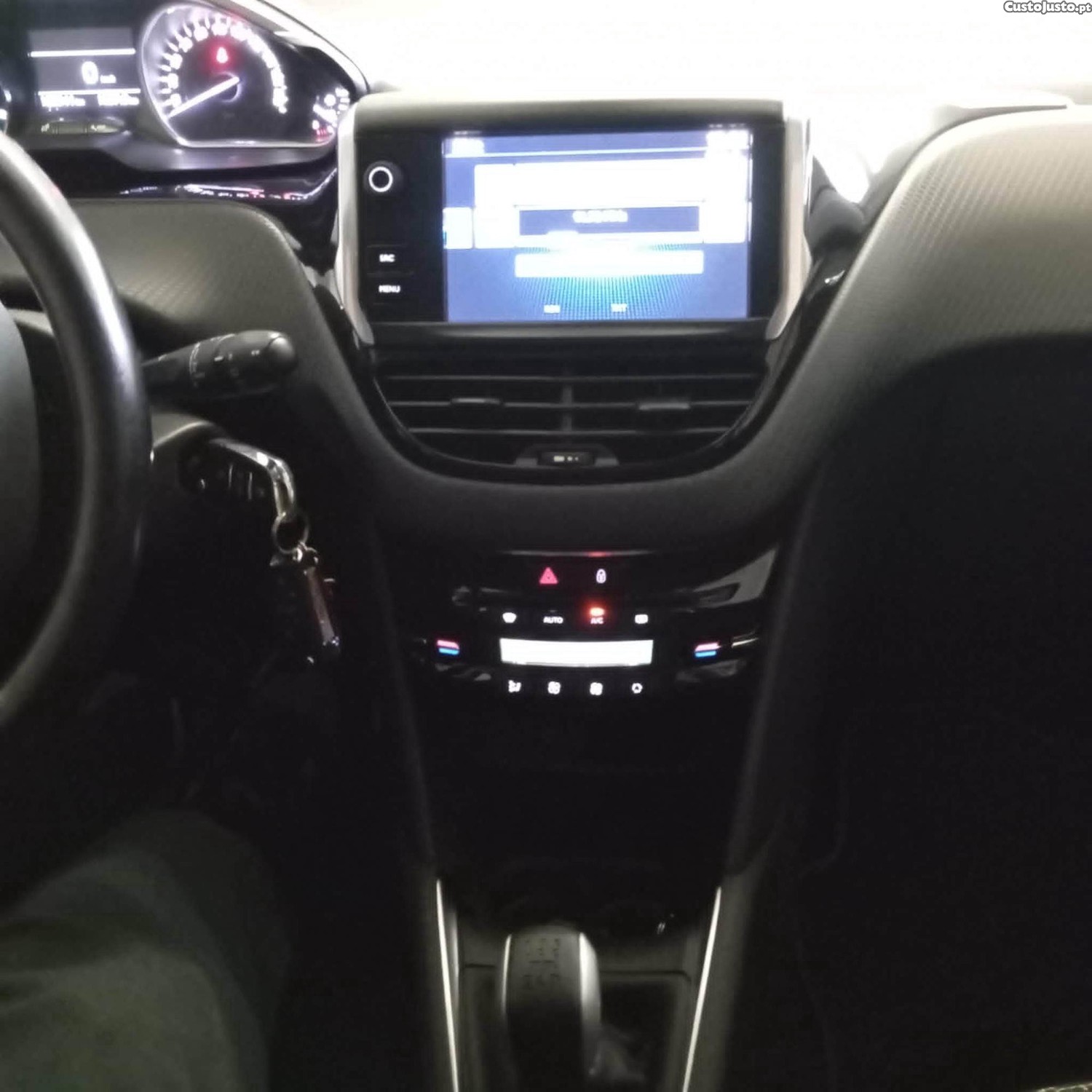 Peugeot 208 ALEUR — photo 2