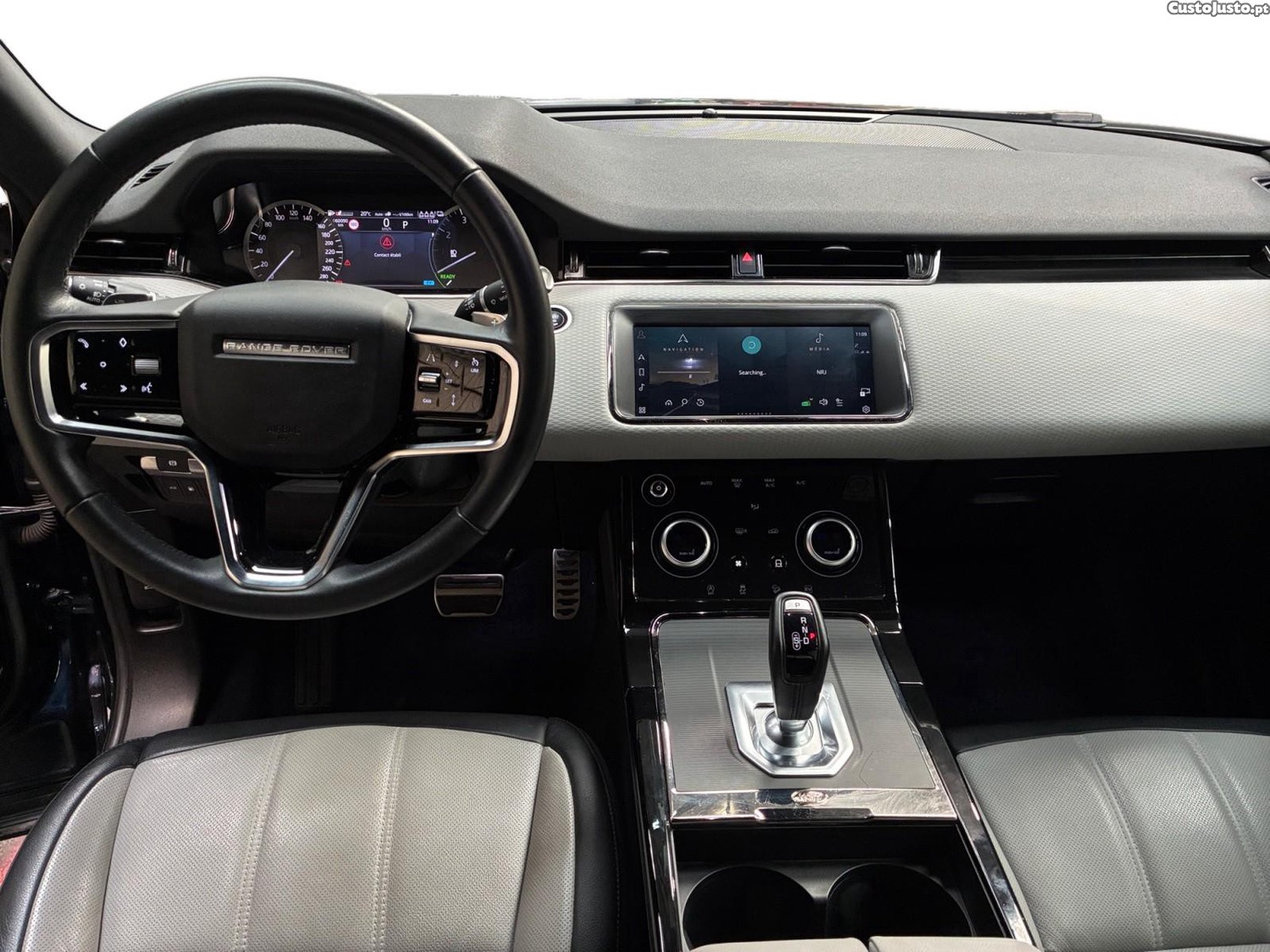 Land Rover Evoque 1.5 P300e AWD R-Dynamic S Auto - 22 — photo 4