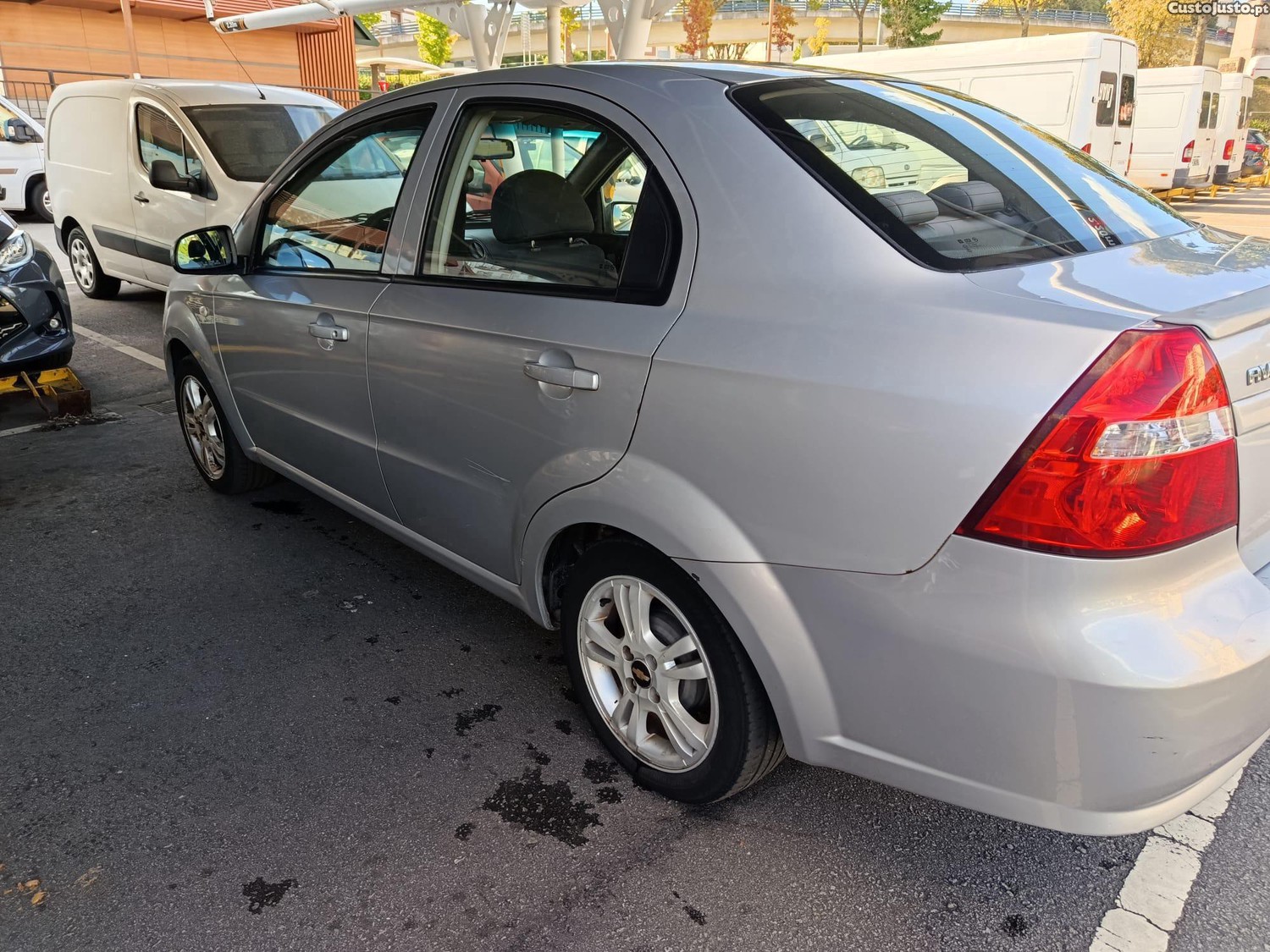 Chevrolet Aveo Ls — fotografia 8