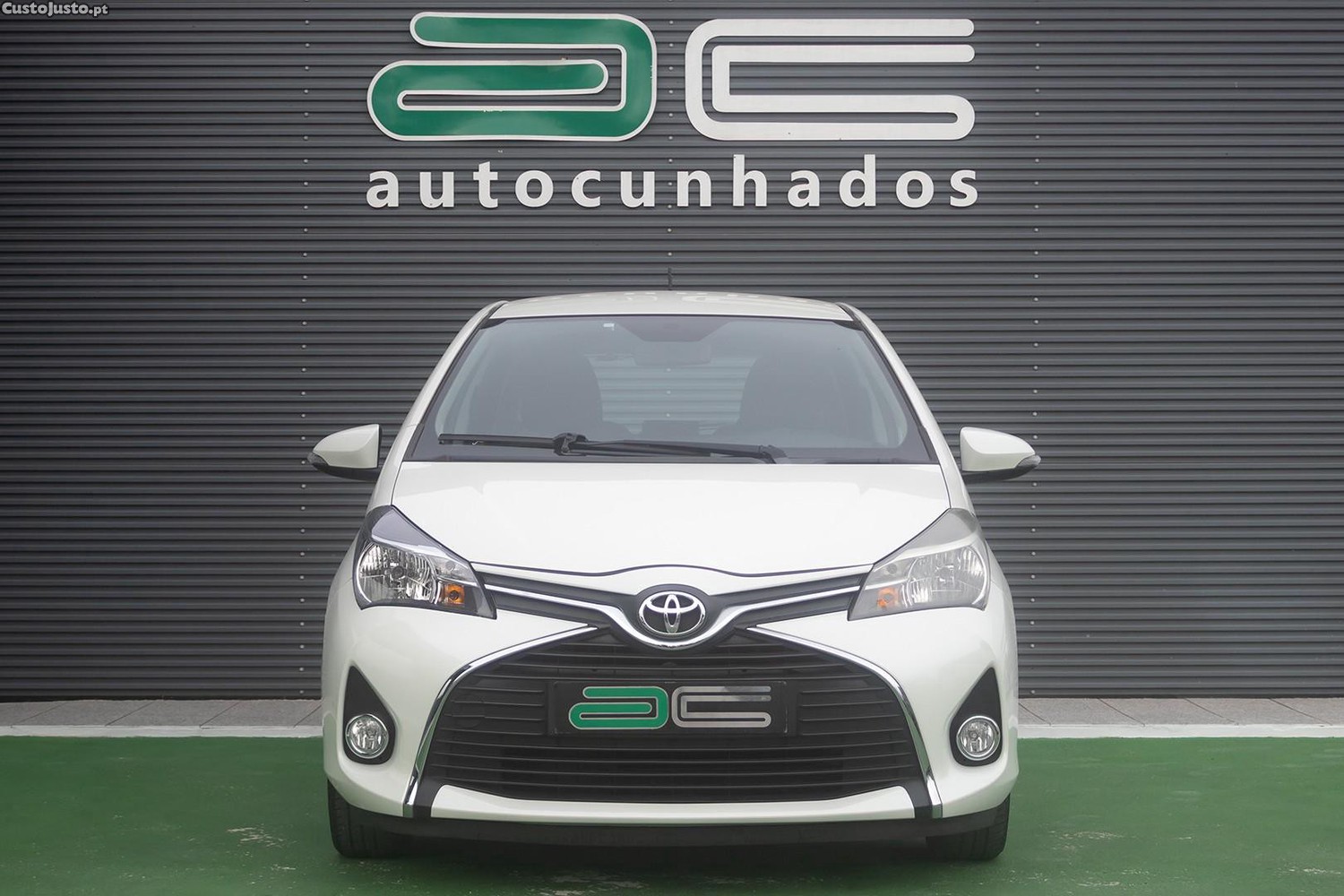 Toyota Yaris 1.0 VVT-i Comfort — photo 2