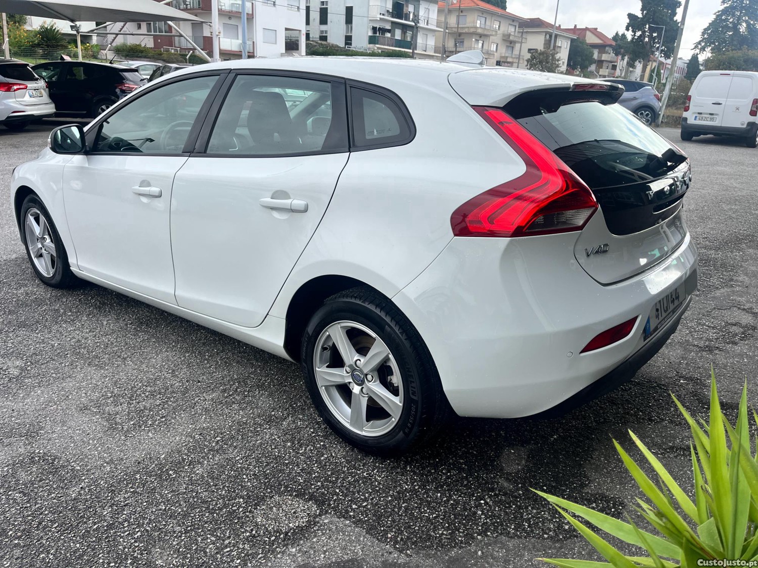 Volvo V40 2.0 D2 Kinetic - 15 — photo 3