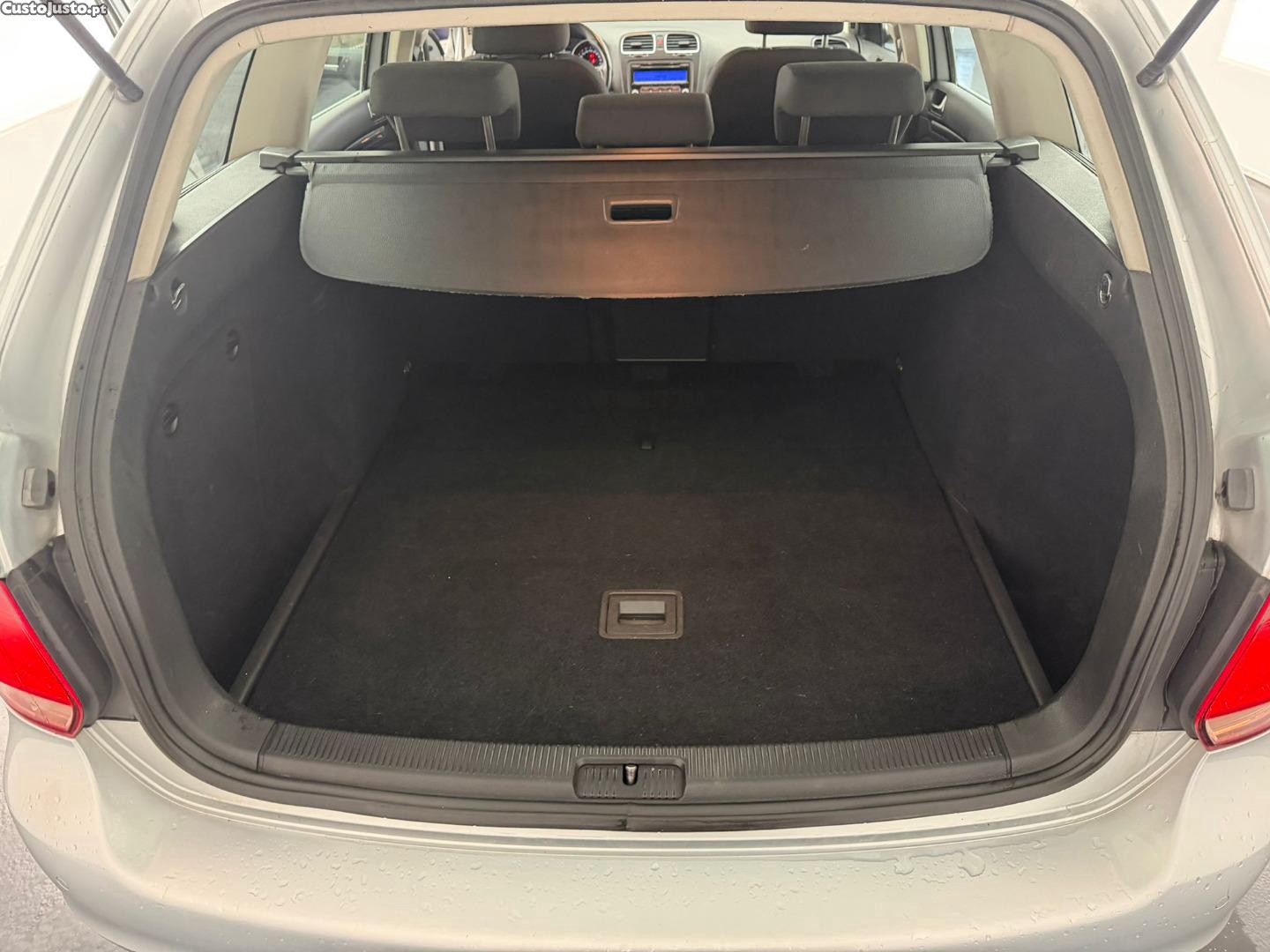 Volkswagen Golf VARIANT 1.6 TDI — fotografia 2