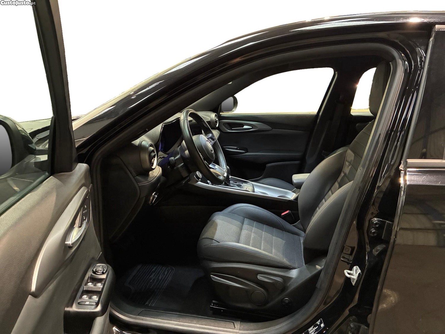 Alfa Romeo Tonale 1.5 Hybrid Ti - 22 foto 3