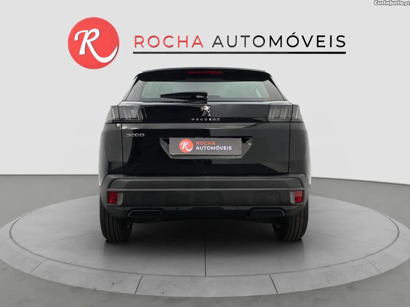 Peugeot 3008 PureTech 130 Stop & Start GPF EAT8 Active Pack — fotografia 3