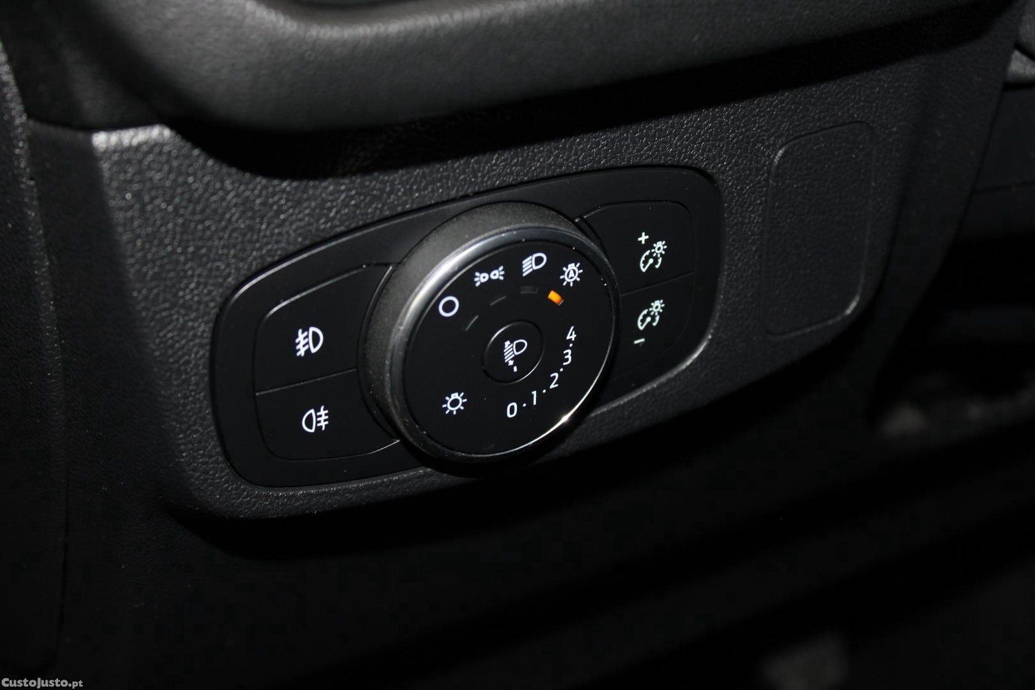 Ford Focus SW 1.0 ECOBOOST ACTIVE — fotografia 24