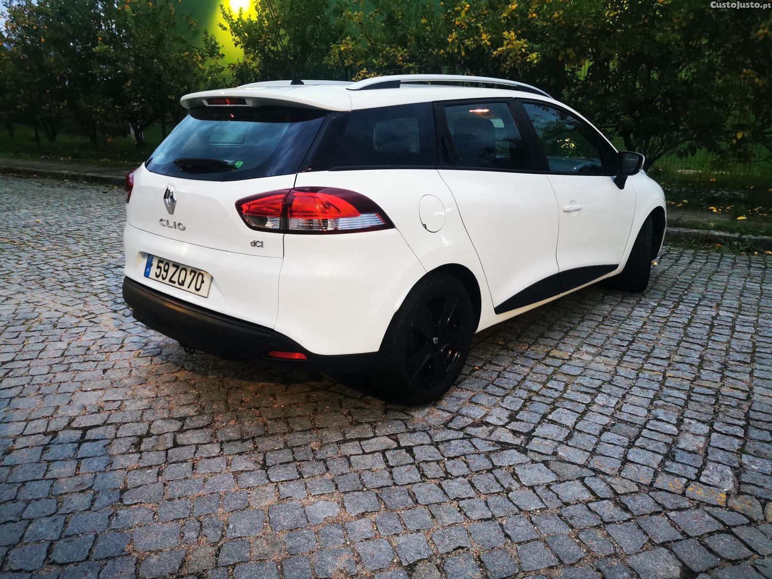 Renault Clio Sport tourer — fotografia 4