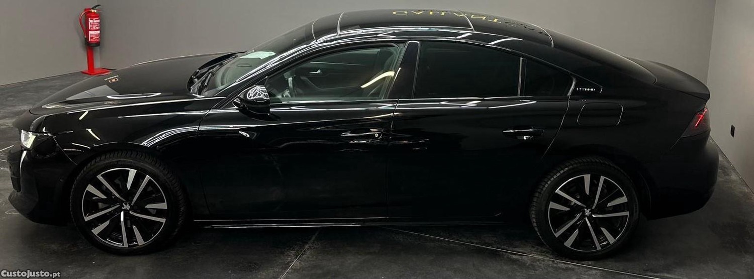 Peugeot 508 1.6 Hybrid GT — fotografia 21