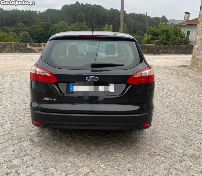 Ford Focus SW 1.6 TDCI — photo 2